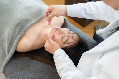 【電気を流す美容鍼】あかり鍼灸接骨院のこだわりポイント