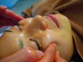 小川鍼灸整骨院 アロマ・指圧（フェイス）のメニュー画像