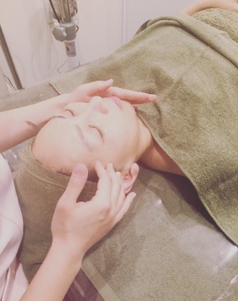 なかむら鍼灸整骨院 AMBICAL 美容鍼＋フェイシャルデコルテマッサージのメニュー画像