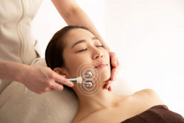 SHINO　BONHUR MOMENT ＥＭＳ美顔鍼フェイシャルのメニュー画像