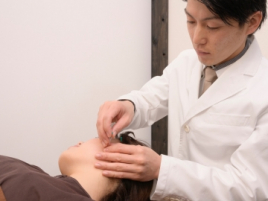 東京鍼灸京橋骨董通りTokyoHarikyuKyobashi 【初回】美容鍼+立体小顔矯正のメニュー画像