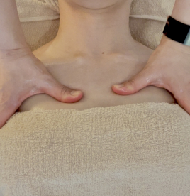 鍼灸salon Cherir -シェリール- オイルマッサージ　-デコルテ-のメニュー画像