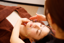 美容鍼専門サロン　 ラコンシェル　代々木上原店 【美容鍼の効果を最も実感!】鍼ボンバーのメニュー画像