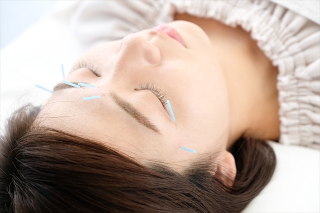 ひなた鍼灸整骨院 【 治療 】 眼の症状（眼精疲労、ドライアイ、目の下のクマ、緑内障）のメニュー画像