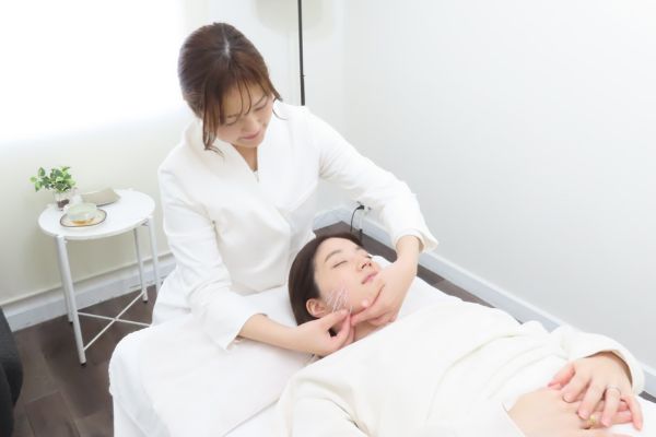 美容鍼灸サロンOne ＊初回限定＊ニキビケア美容鍼+ニキビ体質ケア鍼灸コースのメニュー画像
