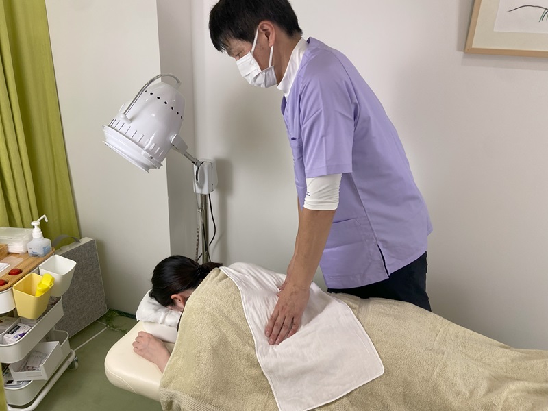 かつらはりきゅう・小児しん 人気No.1【鍼灸施術と美容整体/リンパマッサージ/美容鍼セット】90分￥9000のメニュー画像