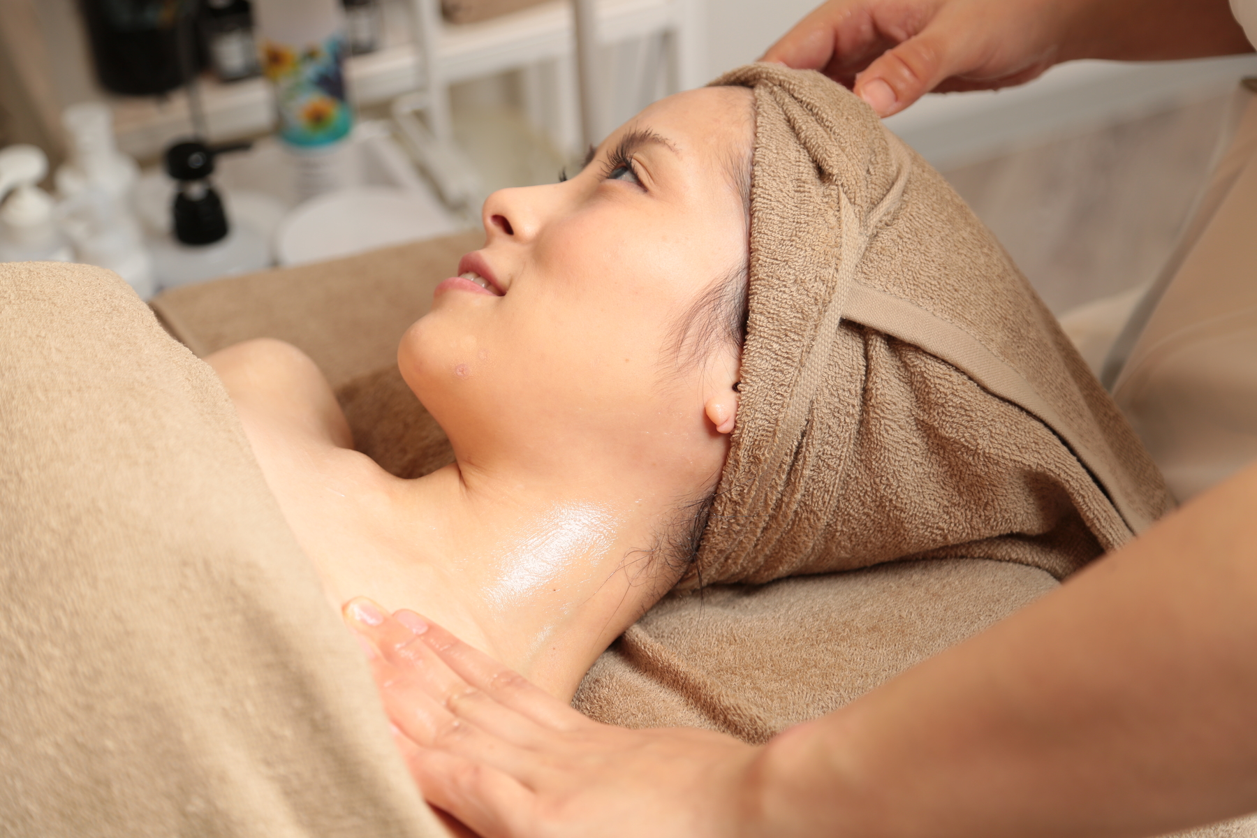 美容鍼灸サロンYURARA ホルモンバランス美肌鍼【更年期×肌荒れ×冷えに】のメニュー画像