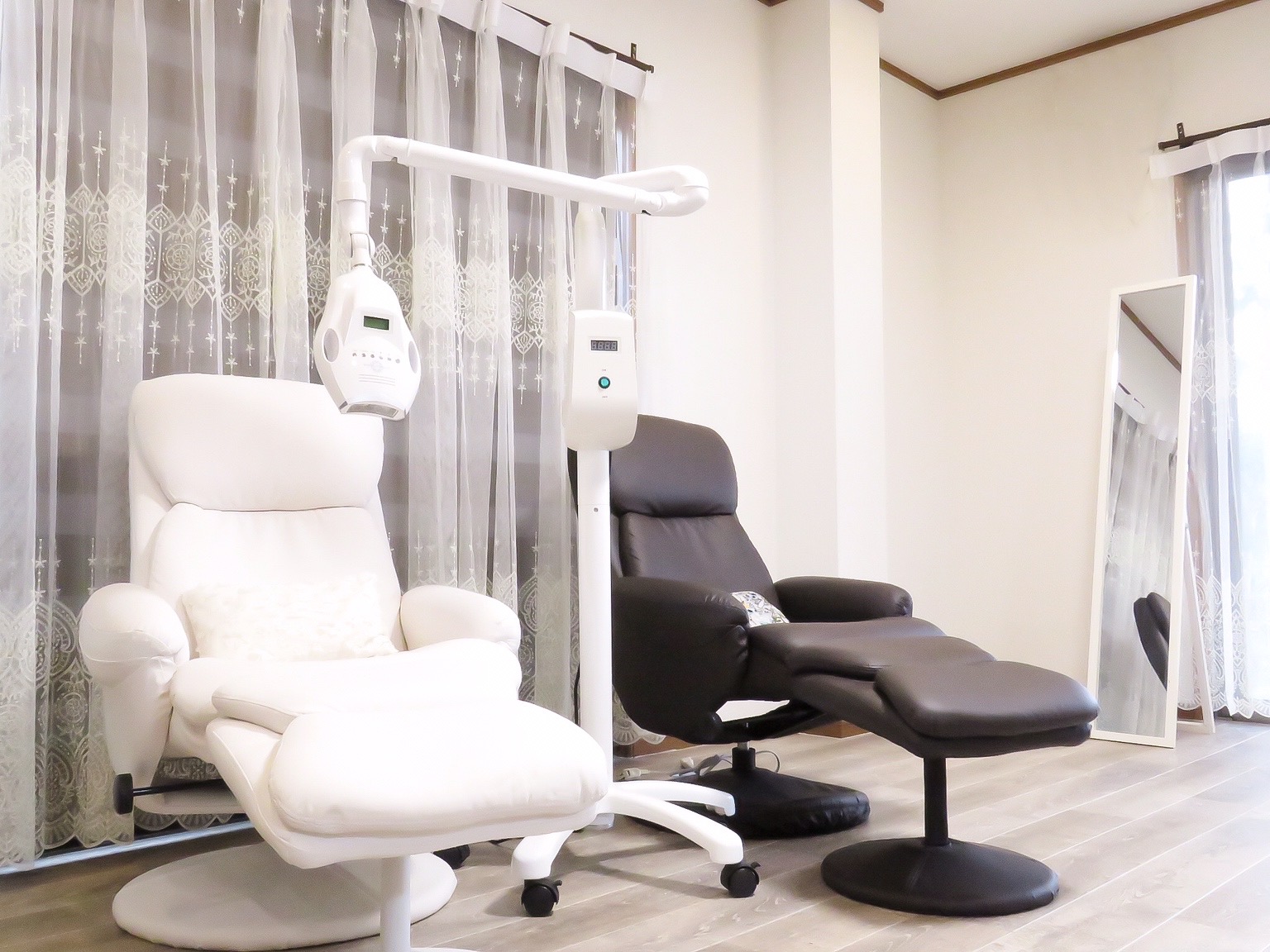 鍼灸サロン　ねこのて セルフホワイトニング(8分×2回照射)のメニュー画像