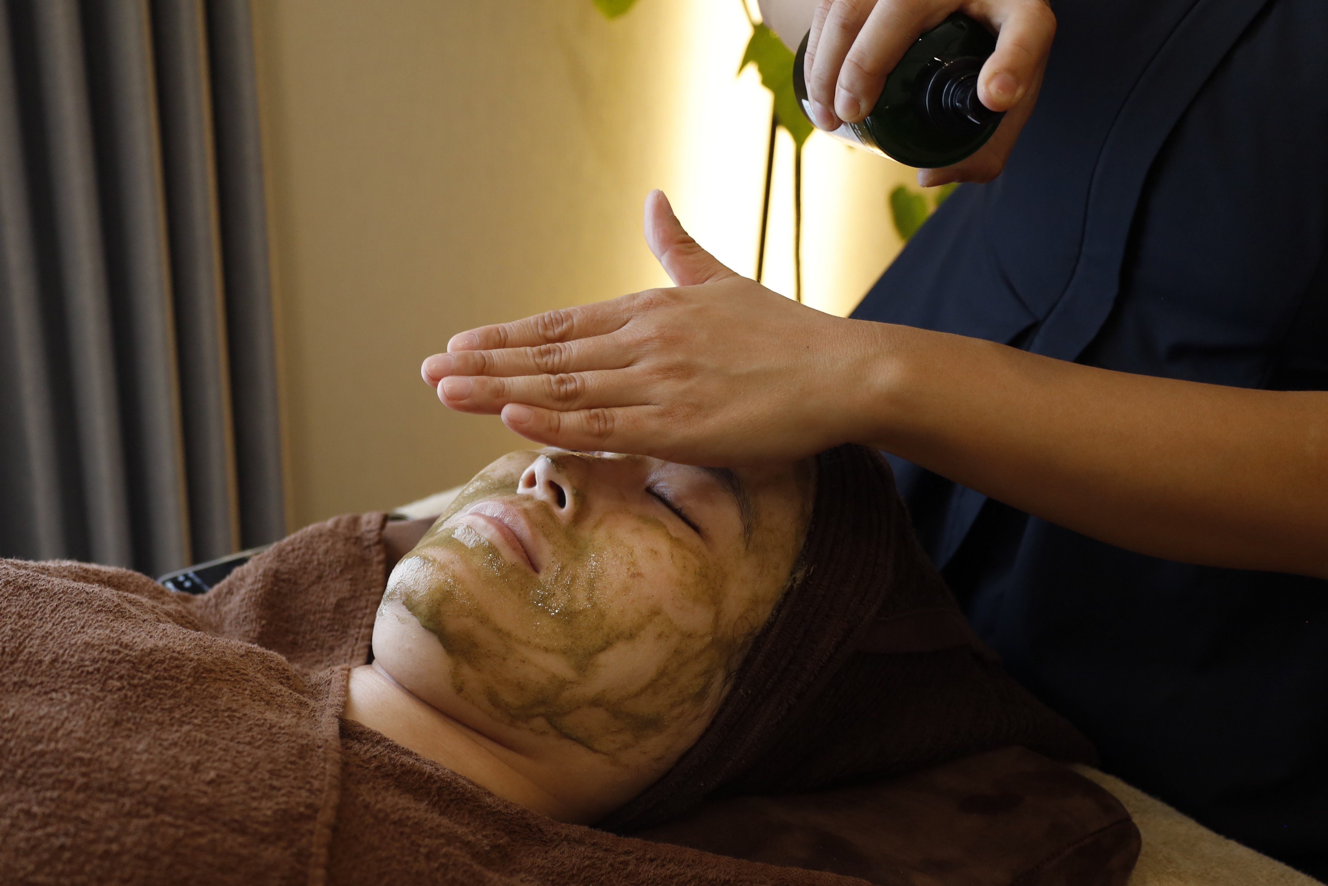 Lustrea鍼灸院 ハーブピーリングのメニュー画像