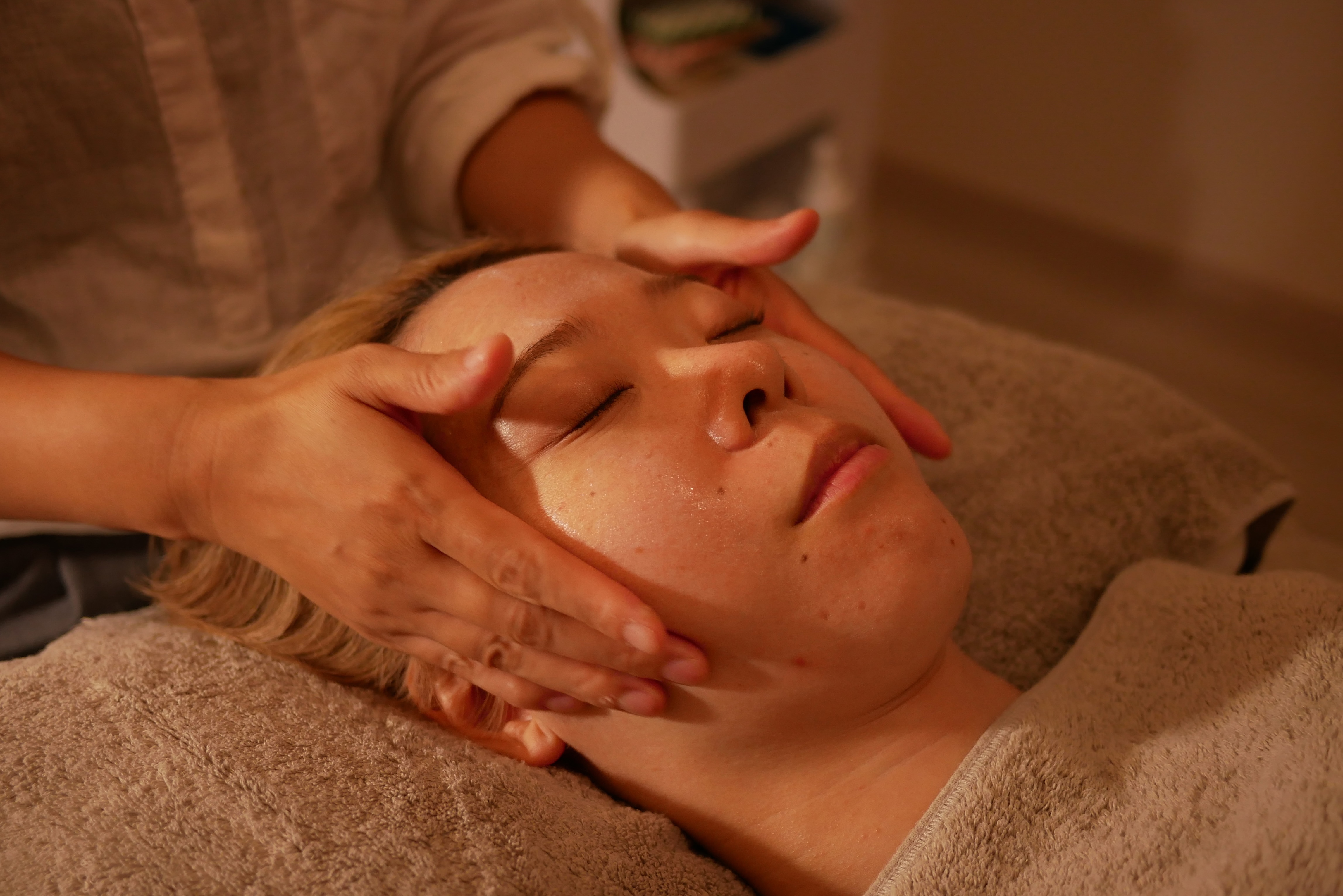 鍼灸マッサージ 眠り猫 ペルシャ猫コース(全身の鍼灸とスペシャル美容ケア) 所要時間180分のメニュー画像