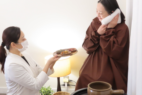美容鍼灸サロンOne 温巡よもぎ蒸し+足浴+フットマッサージのメニュー画像