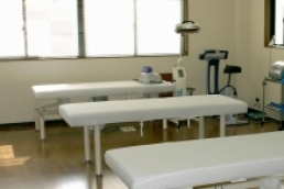 神野新田カズ治療院のスタッフ画像-0