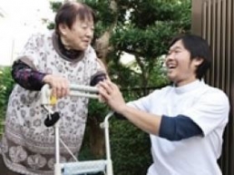 ななくさ治療院のスタッフ画像-0