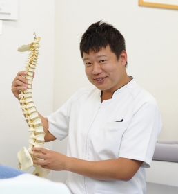 よし鍼灸接骨院（尼崎本院）のスタッフ画像-0