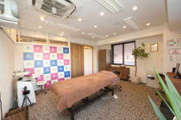薬なし薄毛専門いいね鍼灸院のスタッフ画像