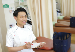 亀太郎はり灸整骨院のスタッフ画像-2