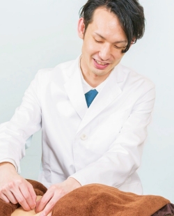 東京鍼灸烏森通り　TokyoHarikyu Karasumoriのスタッフ画像-0